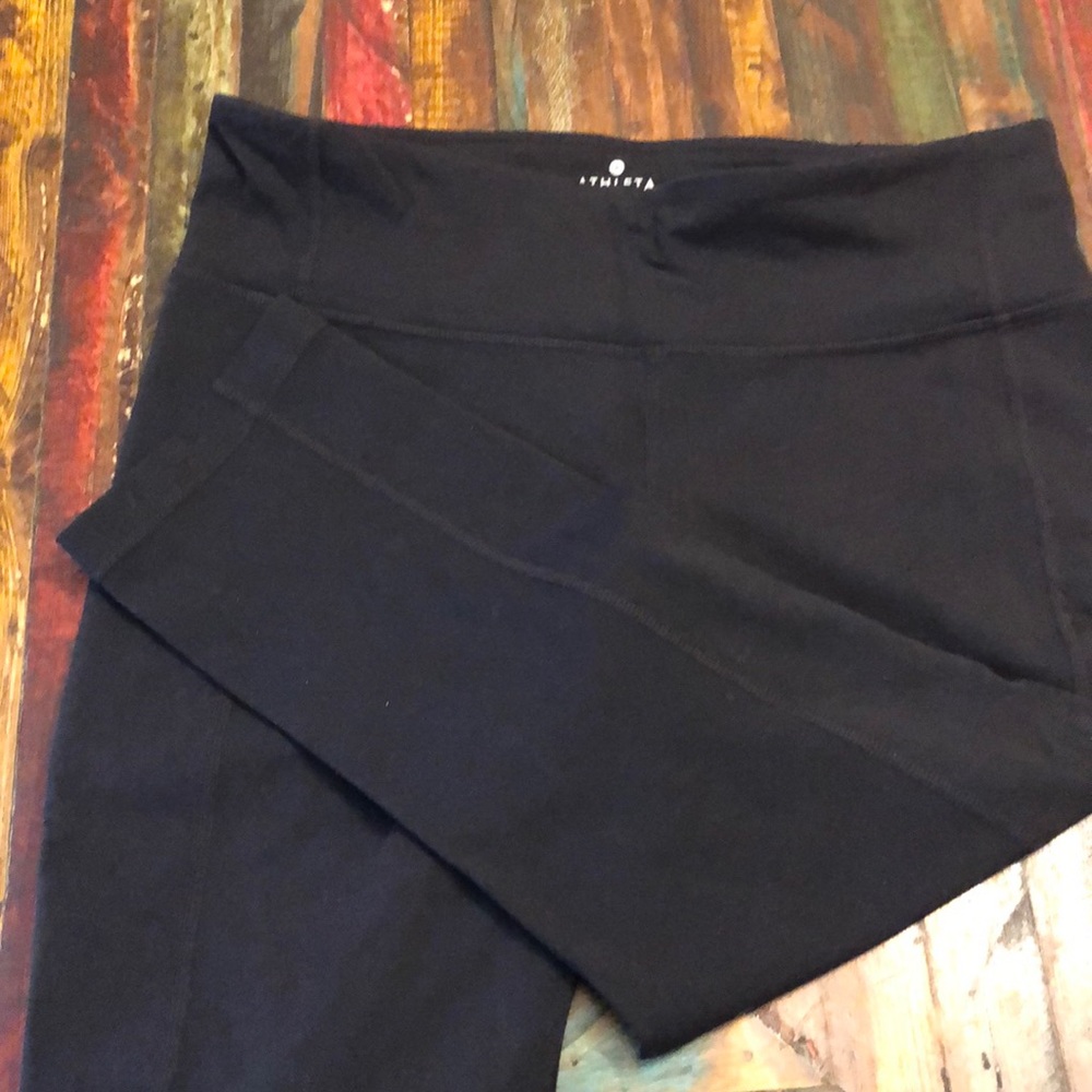 Athleta Cropped Leggings